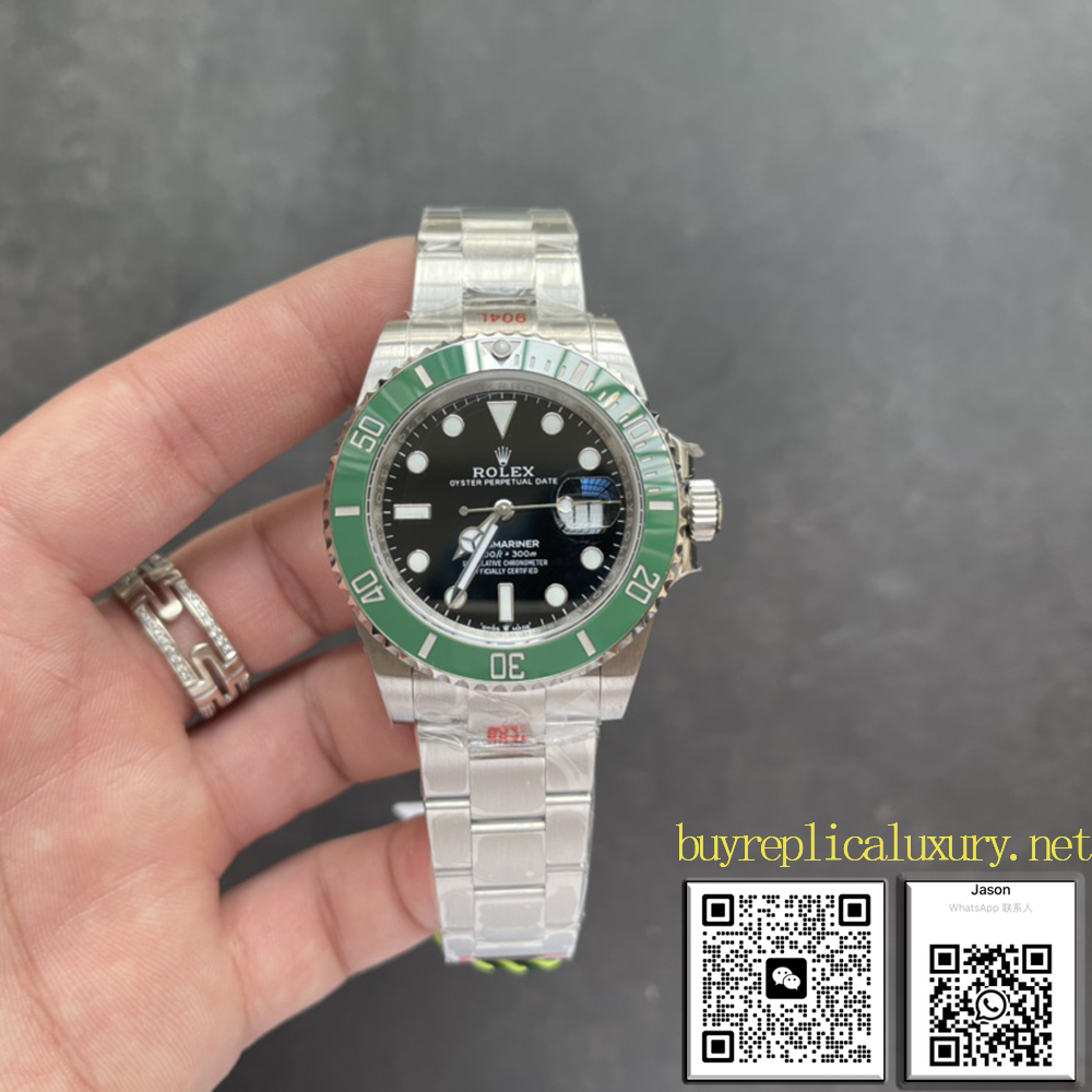 Rolex Submariner Green 116610LV