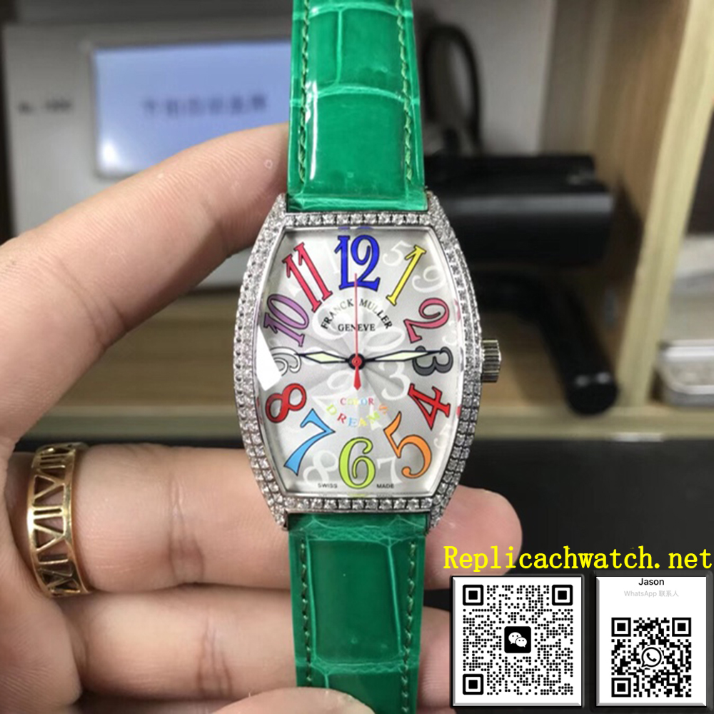 ساعة فرانك مولر فرانك مولر كولور دريمز سينتريه كيرفيكس ذهب عيار 18 قيراط ألماس