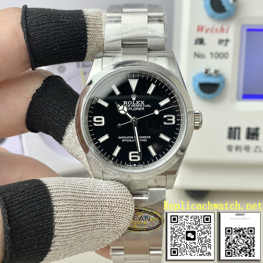 Rolex Explorer Watch 40 Oyster 40 mm Oystersteel